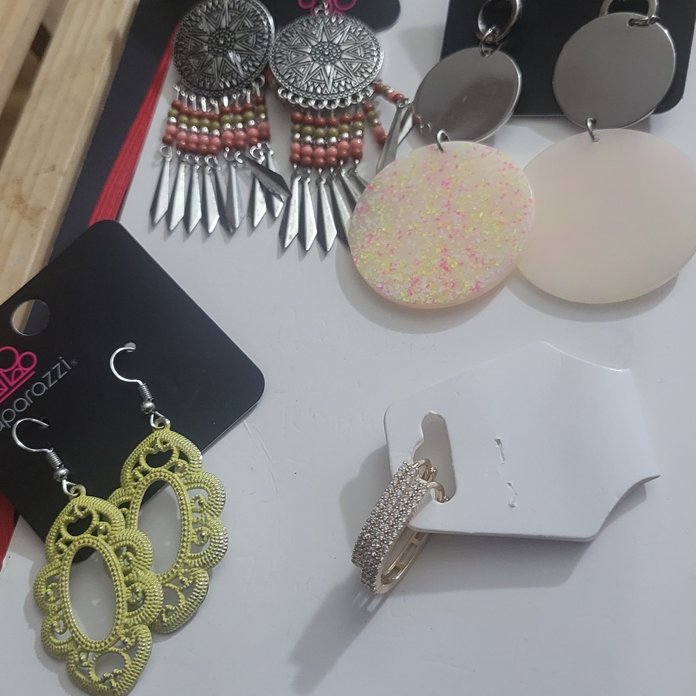 Paparazzi Lime Filigree Earrings